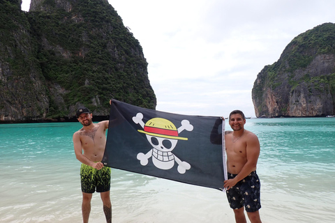 Koh Phi Phi : Passeio de barco pirata com snorkeling e caiaque