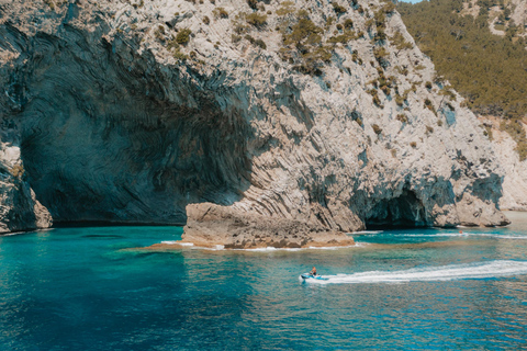 Alcudia: JetSki Tour Coll Baix beach &amp; Caves (free Photos)Coll Baix beach &amp; Caves Jet Ski Tour