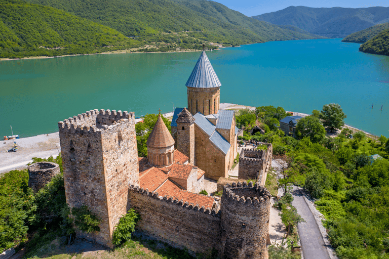 Tbilisi: Private Kazbegi Tour - Mineral Water & Travertines