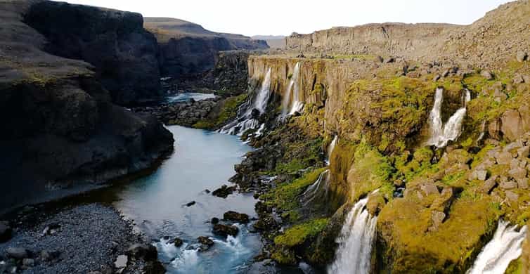 Landmannalaugar + Háifoss im Allrad-Minibus