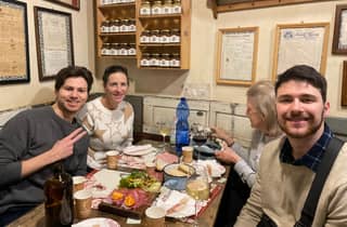 Mailand: Geschichte & Streetfood-Tour mit Weinprobe