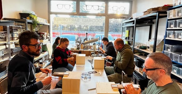 Padua artisan workshop: design and create your own glasses