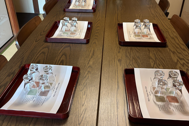 "Learn while you sip" Japanese home sake drinking experience