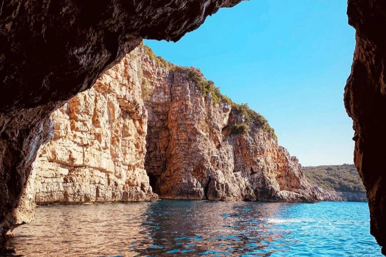 Kotor: Matka Boża na Skale i Błękitna Jaskinia z czasem na lunch