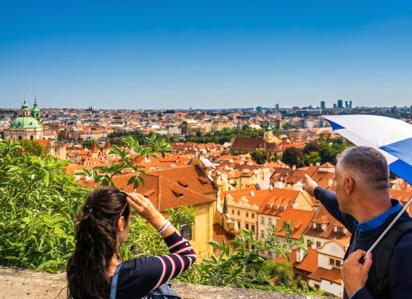 Prag: 6-timers tur med bådtur på floden og frokost