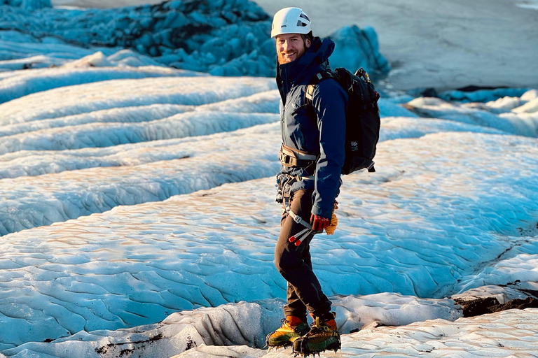 Vík: Sólheimajökull Private Glacier Walk with Guide