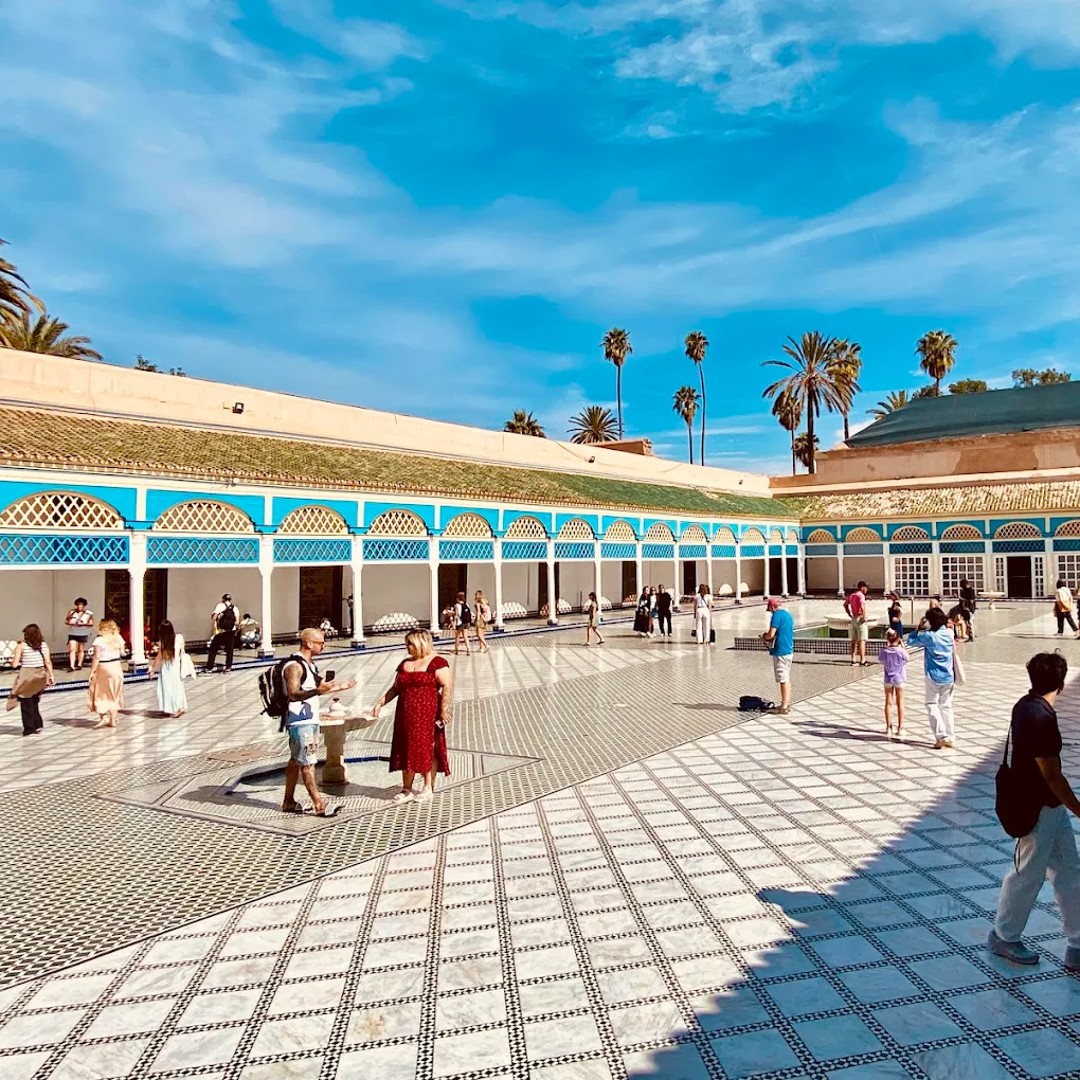Marrakech : palais Bahia, tombeaux saadiens et visite des principaux sites touristiques - medina