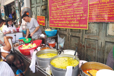 Smak Bangkoku: 3-godzinna uczta kulinarna w ChinatownBangkok: Chinatown Street Food Tour (ponad 10 degustacji)