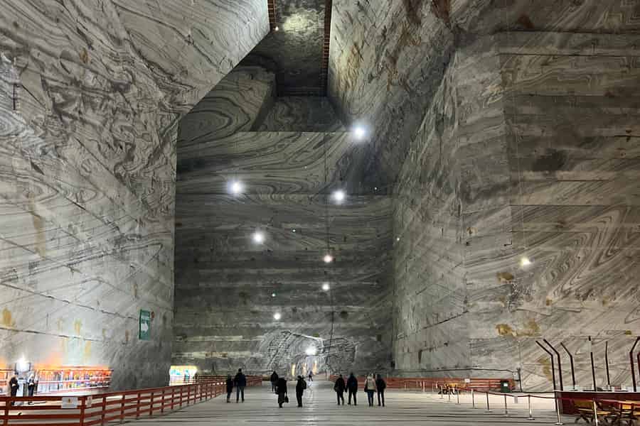 Bukarest: Tagestour zum Salzbergwerk und zum Snagov-Kloster – Draculas Grab. Foto: GetYourGuide