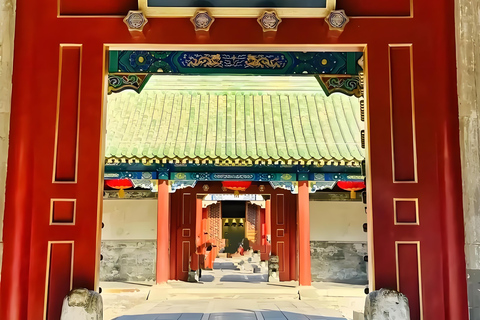 Beijing Hutong Tour: Prince Gong’s Mansion & Mask Painting