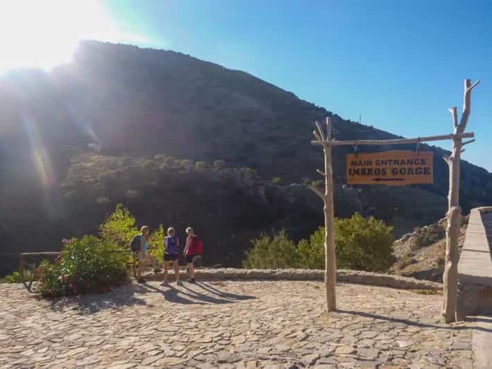 Chania: Imbros Gorge Hike and Frangokastello Castle Tour