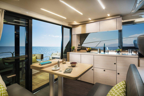 Cádiz: Bay of Cádiz Luxury Motor Boat Cruise