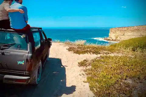 Lisbon - Jeep Tour Arrabida, Sesimbra & Dinossaur Footprints
