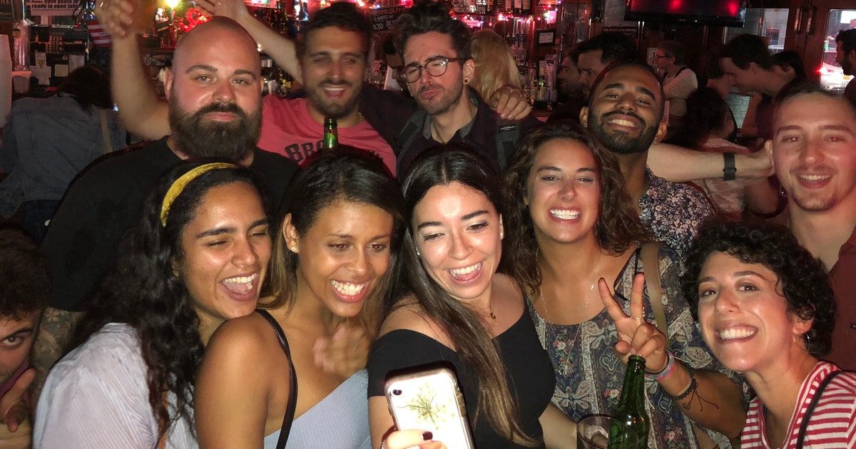 Lower East Side & Alphabet City divebar crawl w the Bar Buds GetYourGuide