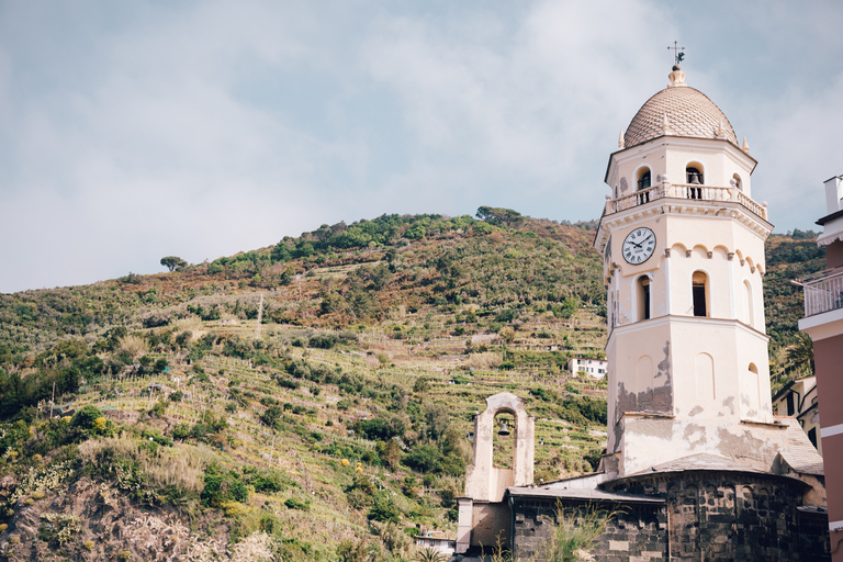 Florencia: Excursión de un día a Cinque TerreExcursión de un día a Cinque Terre sin ferry y sin tren en italiano