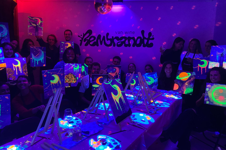 Eindhoven: Paint and Sip in the Dark at Rembrandt van Wine