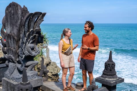 Yogyakarta: Hidden Beaches & Obelix Sea View Sunset Tour