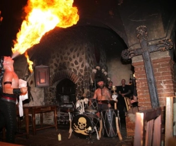 Praga: Castelo de Dětenice, Cervejaria e Espetáculo Medieval Fantástico