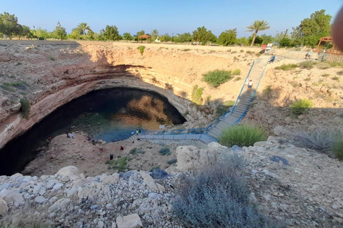Muscat: 12 - Hours Wadi Adventure & Muscat City Tour