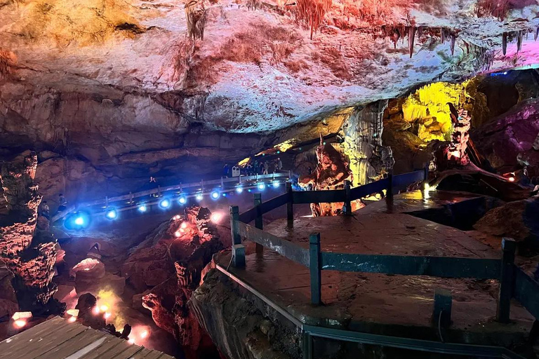 Hangzhou: Yaolin Wonderland Cave Tour with Boat Ride Ticket with Underground River Drift