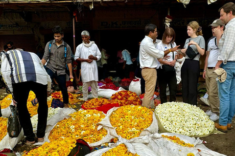 &quot;Jaipur&#039;s Living Heritage: A Walk Through Time&quot;Jaipur By Walk: Flower Market, Temples &amp; Royal Landmarks