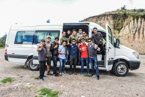 Cusco: wycieczka po Rainbow Mountain z posiłkami i opłatami za wstępWspólna wycieczka z posiłkami