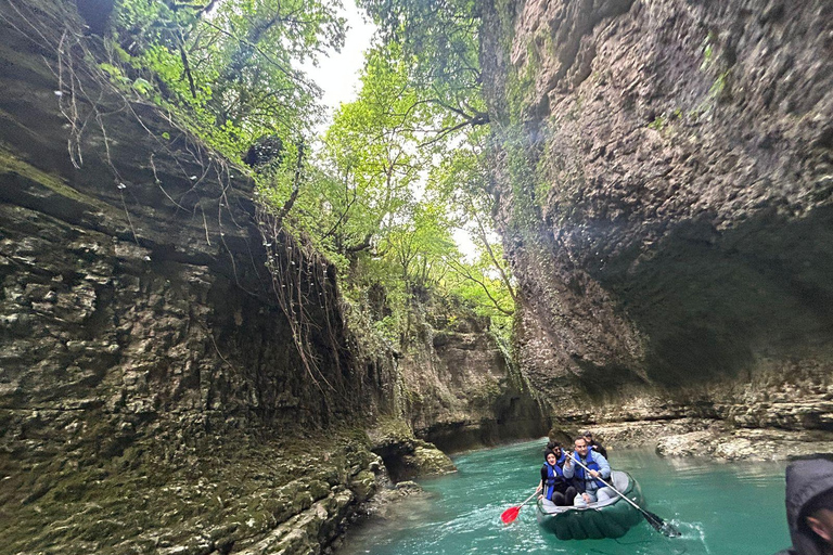 From Kutaisi:Canyons and caves tour with transfer to Tbilisi