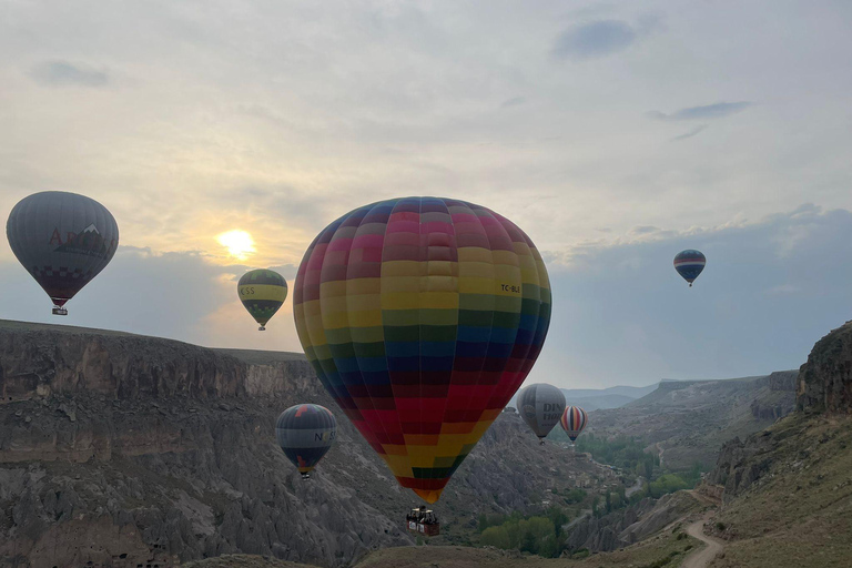 Capadocia : Vuelo en Globo en el Valle de Soganli