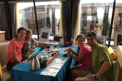 From Guilin: Li River Cruise to Yangshuo with Hotel Transfer 3-Star Cruise Ticket + One Way Guilin Hotel Pick-Up