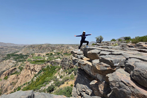 Shared Tour to Nizwa, Birkat Al Mouz & Jebel Akhdar Mountain