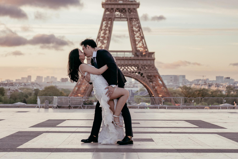 Paris: Premium Professional Photo Shoot Paris: Basic Professional Photo Shoot