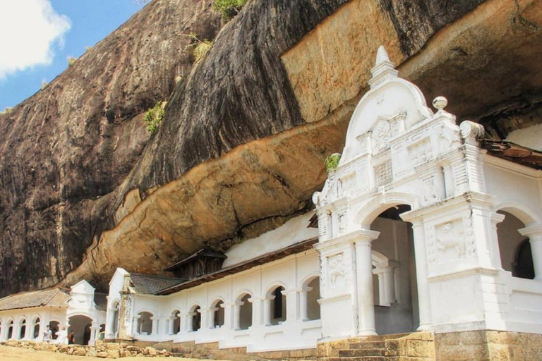 Day trip from Sigiriya to Dambulla