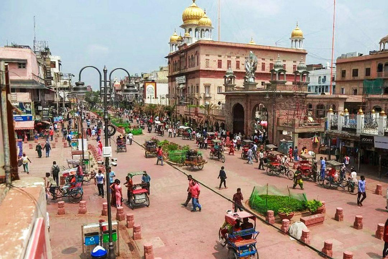 Delhi: Private Half-Day Old Delhi & Hidden Lanes Tour Tour with Guide, AC Car & Street Food Tasting