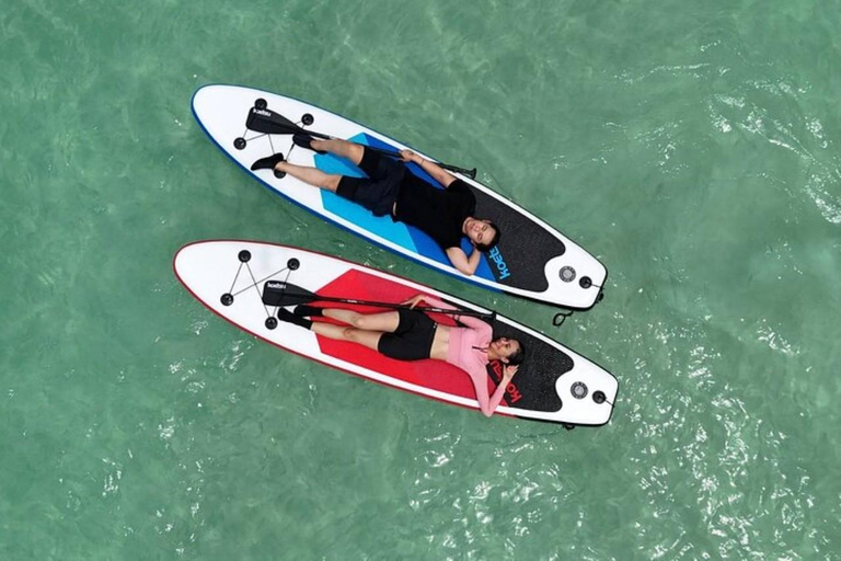 Pattaya: Koh Larn Parasailing i wycieczka 1-dniowa na plażę z lunchemPattaya: Wycieczka 1-dniowa na Koh Larn z parasailingiem i lunchem