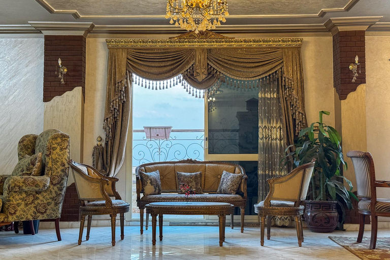 Marsa Alam: Cairo 2-Day Tour with Luxury Pyramids View Stay Day 1 Pyramids & GُEM Day 2 Memphis, Saqqara & Old Cairo