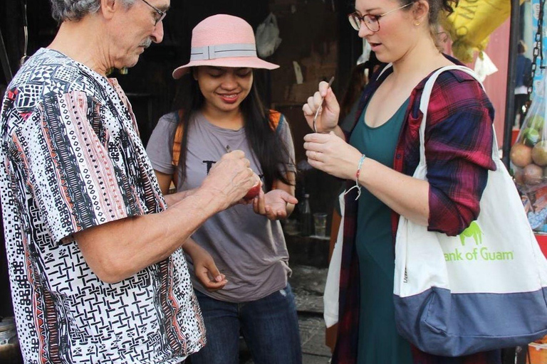 I piatti più iconici di Battambang Tour mattutino in tuk tukTour privato mattutino in tuk tuk alla scoperta dei piatti tipici di Battambang