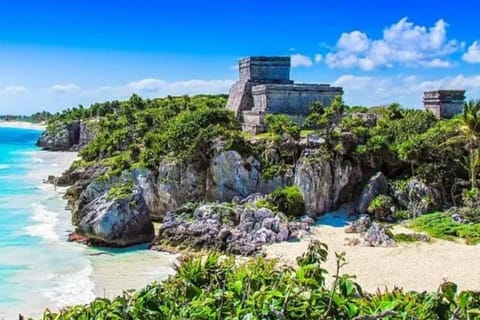 Cancun: Tulum, Coba and Cenote Tour with Buffet and Guide