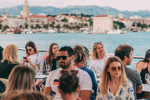 Split: Blaue Lagune, Schiffswrack und Šolta mit Essen und Getränken