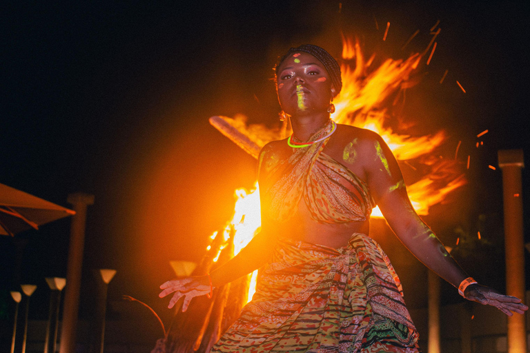 Cartagena: Sunset party on a boat and at a beach club