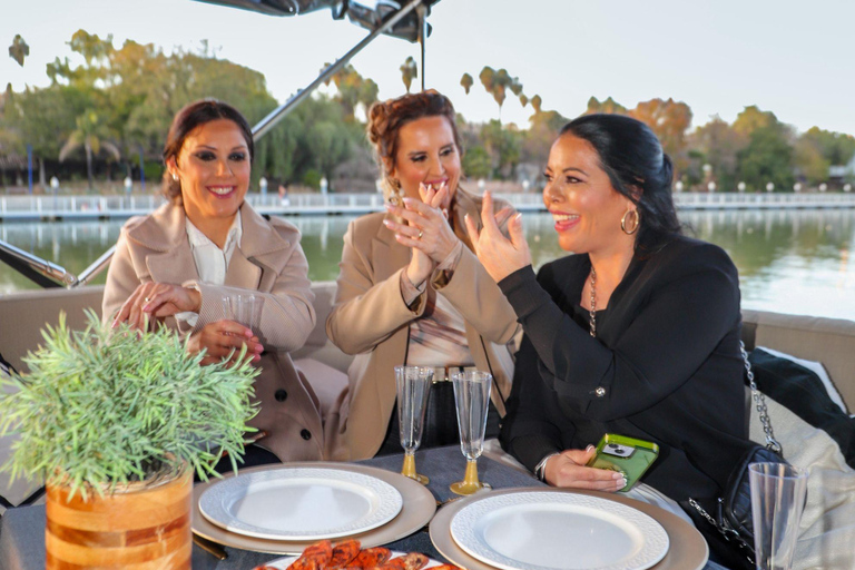 Seville: Flamenco life music Yacht Cruise, Tapas & Drinks Private Yacht Flamenco life music Cruise, Wine beers & tapas