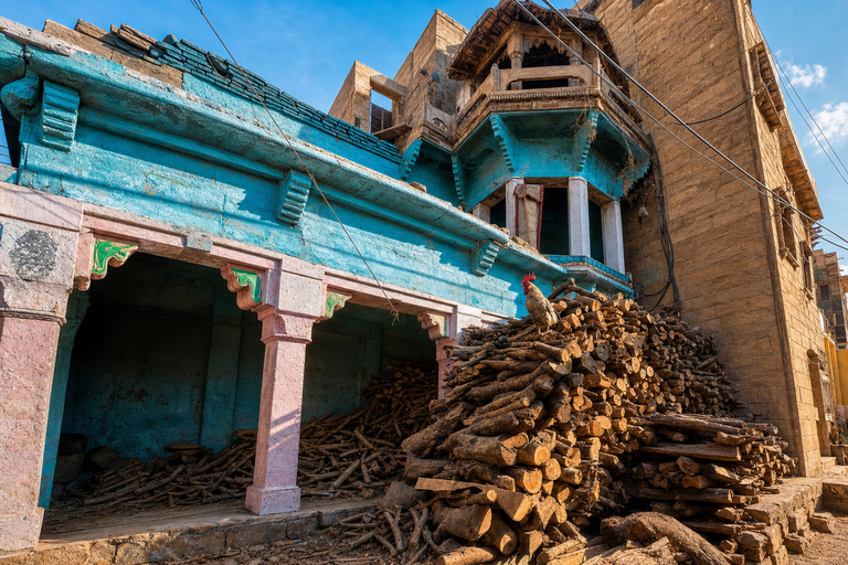 Varanasi: Personalized Walking Tour with Local Guide