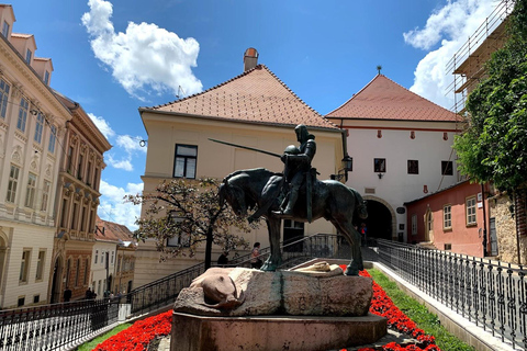 Zagreb: Private Guided Walking Tour with Local Guide