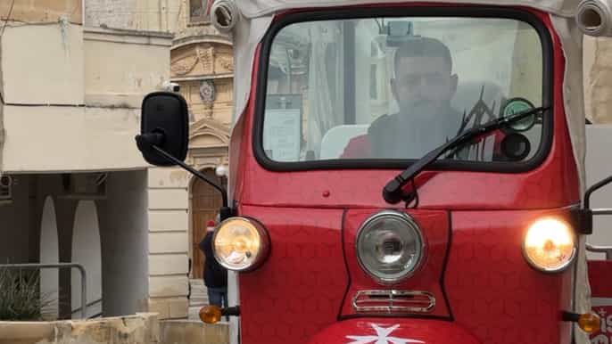 Malta: tour de medio día en tuk tuk con recogida en el hotel y almuerzo
