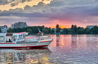 Hamburg: Lichterfahrt-Schifffahrt im schönsten Licht