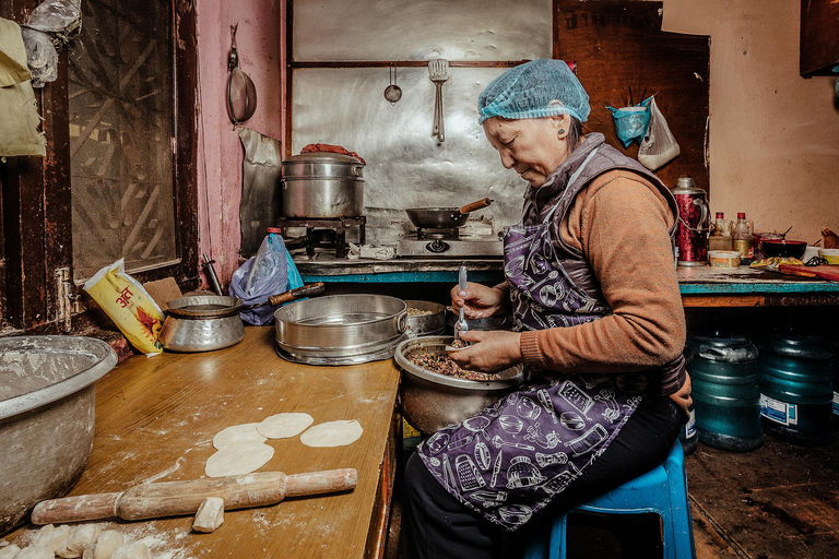 Kathmandu: Everest Eats Food Tour with 15+ Tastings