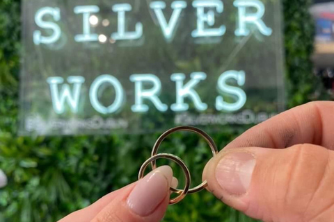 Dublin, Georges Street : Atelier de forgeage d&#039;une bague en argent