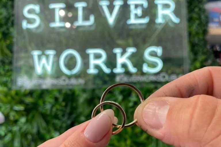 Dublin, Georges Street : Atelier de forgeage d&#039;une bague en argent