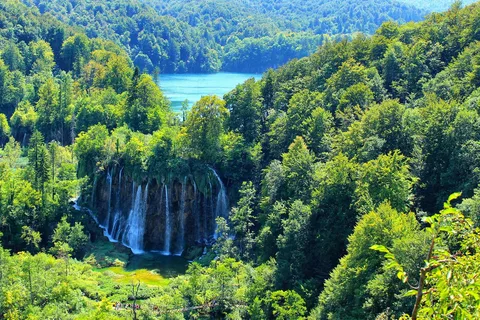 From Sarajevo: One-Way Transfer to Zagreb & Plitvice Lakes
