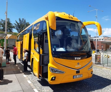 Praga: Viaggio facile in autobus da/per Karlovy Vary