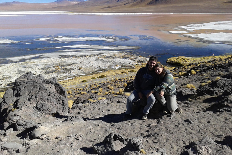 Exkursion zum Salar de Uyuni und Busfahrt über Nacht